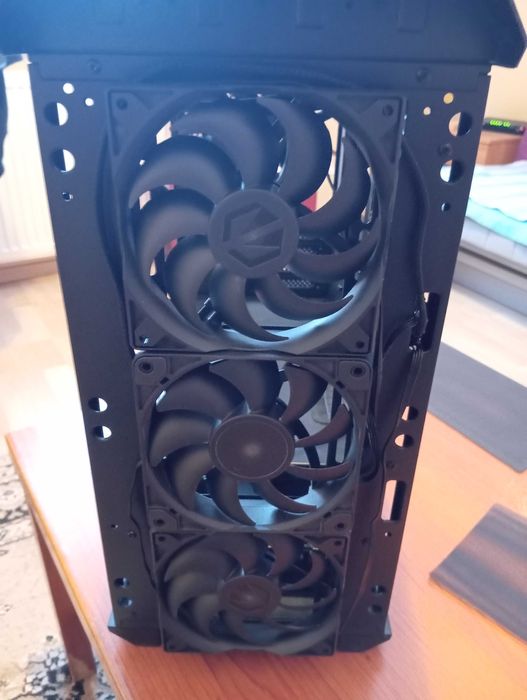 obudowa Genesis Irid 503 V2