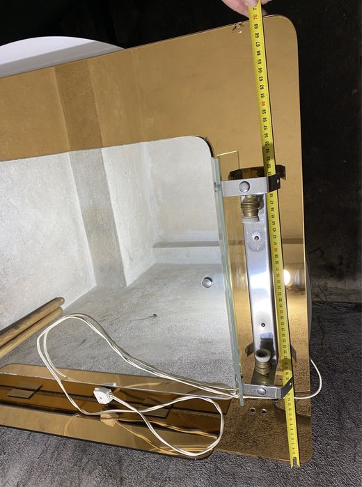 Espelho de wc com prateleira e luz