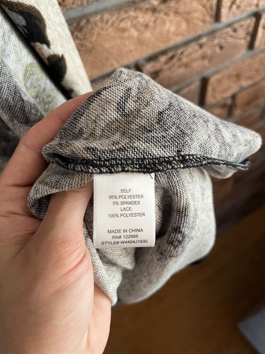 Narzutka kardigan w kwiaty z koronką