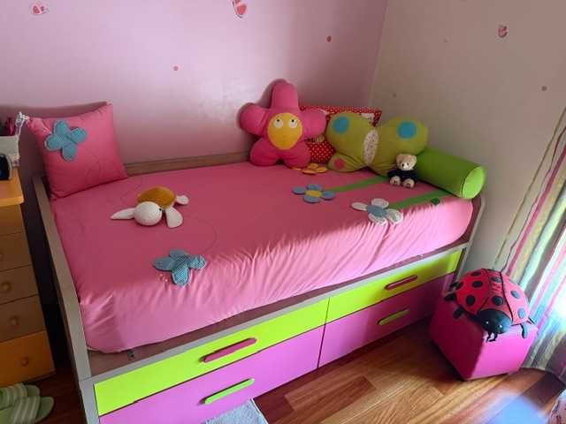 Cama Individual Juvenil com Arrumação