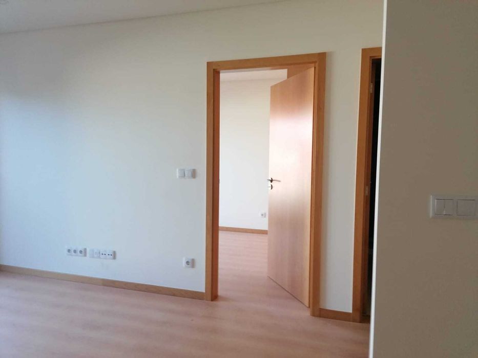 Apartamento T1 aluguer - S. Mamede Infesta