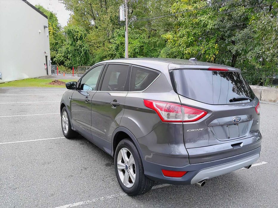 Ford Escape      2015