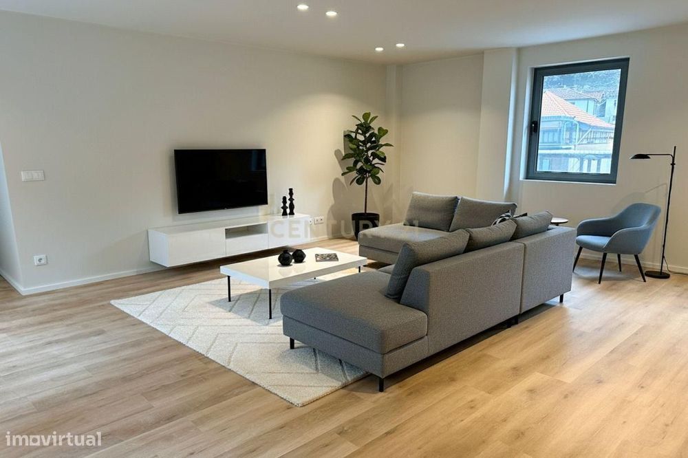 Onde o Luxo Encontra a Natureza: T2 Novo e Pronto a Habitar no Centro — Vilar da Veiga, Braga