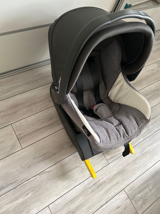 Fotelik łupina Peg Perego plus baza