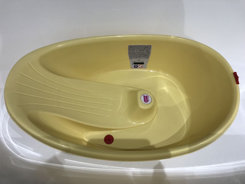 Ванна анатомічна для дитини від 0-12місяців. З виміром температури!