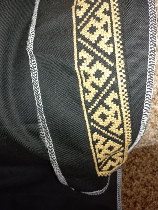 Вишита чоловіча сорочка