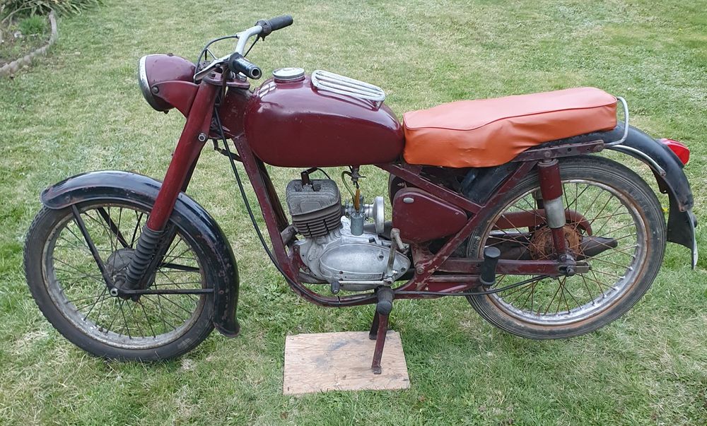 Wsk 125 m06 dwuramówka