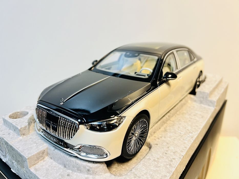 Mercedes-Benz Maybach X223 kolor czerno-biały Norev 1/18 full open