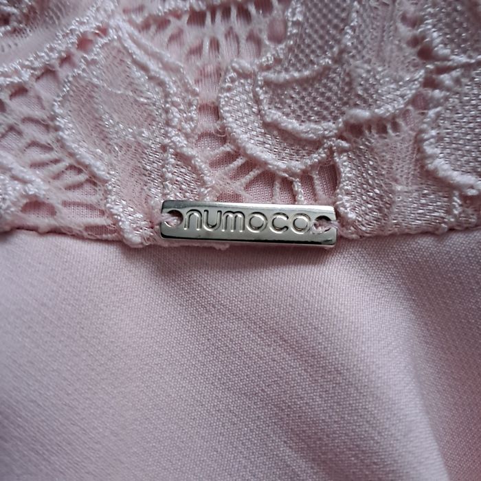 Sukienka Nicolle marki Numoco 2xl