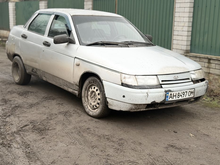 Продам авто, на ходу, двигун коробка в хорошому стані, зачуханий салон, під варена, прогоріла труба, в цілому авто сів поїхав, торг, на любі запитання з радістю дам відповідь