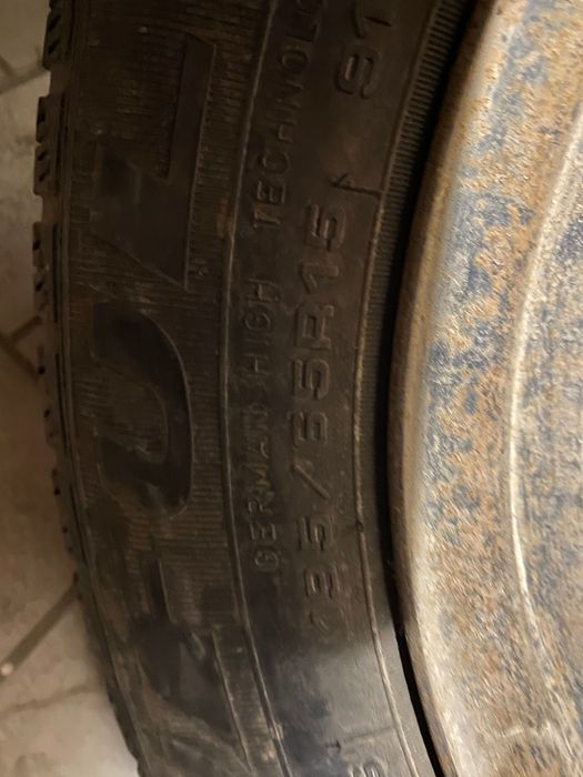 Продам резину в зборі з дисками 195/65 R15