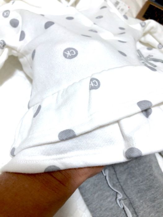 Calvin Klein komplet na 6-9 m
