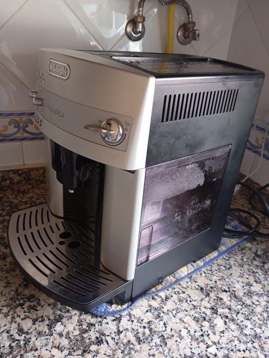 Máquina de café delongue magnífica