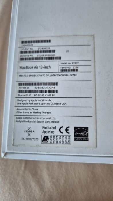 Macbook Air M1 13.3 8/256gb zadbany