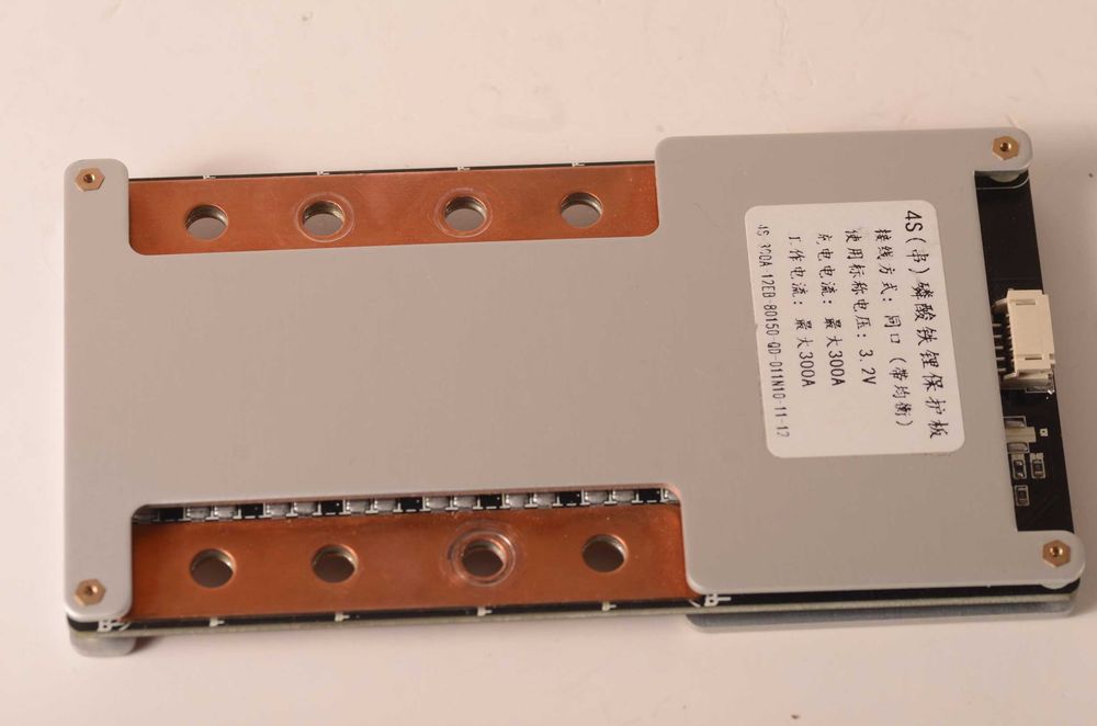 Комплект для LiFePO4 LFP 4s 12V 300A: плата BMS, балансир 10А +дисплей