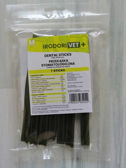 Przysmak dla psa / przekąska dentystyczna / smaczek dla psiaka.