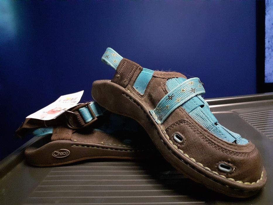 Chaco sandałki dziecięce rozm 35,5 UK 3,5 NOWE