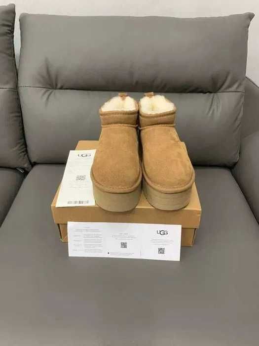 UGG_Classic_Ultra_Mini_Platformie_R.40