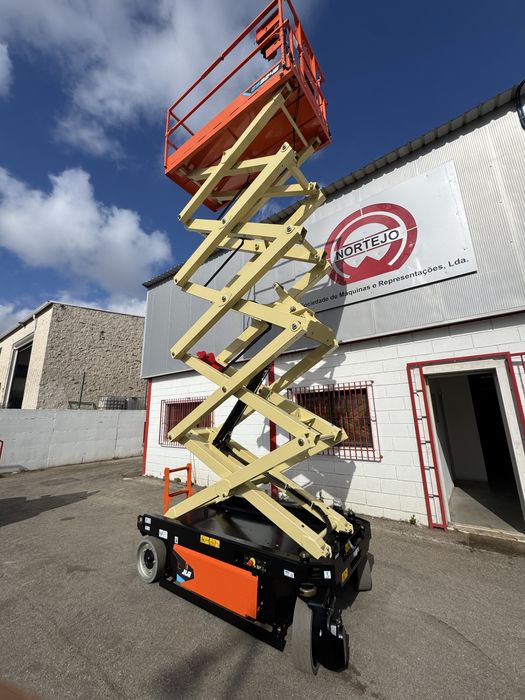 Plataforma elevatoria eletrica NOVA 12mt
