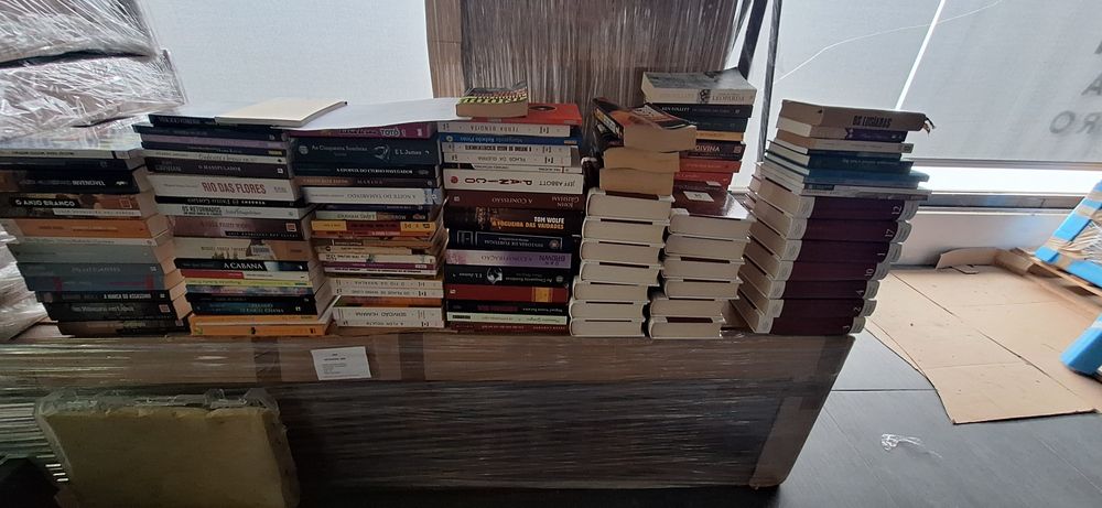 Livros como novos para venda entrega gratuita.