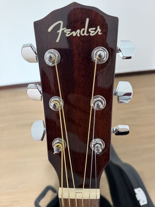 Guitarra Fender