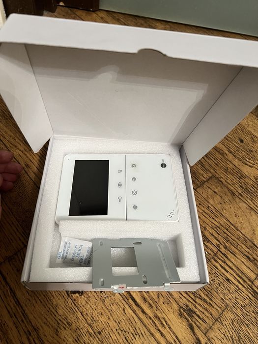 Відеодомофон кольоровий сенсорний Arny AVD-410 Білий
Arny AVD-410 виде