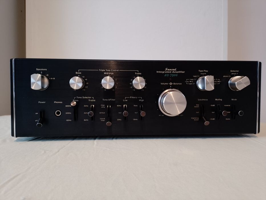 Wzmacniacz Sansui Au-7900