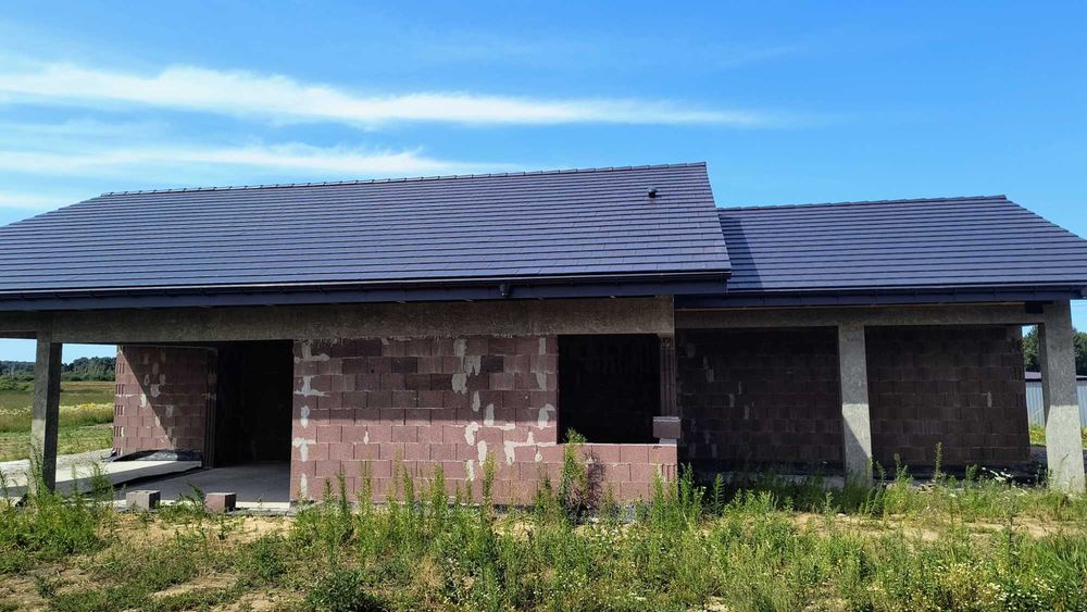 Cewlino parterowy dom w budowie z garażem dwustanowiskowym