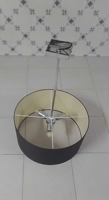 Abajour preto para quarto