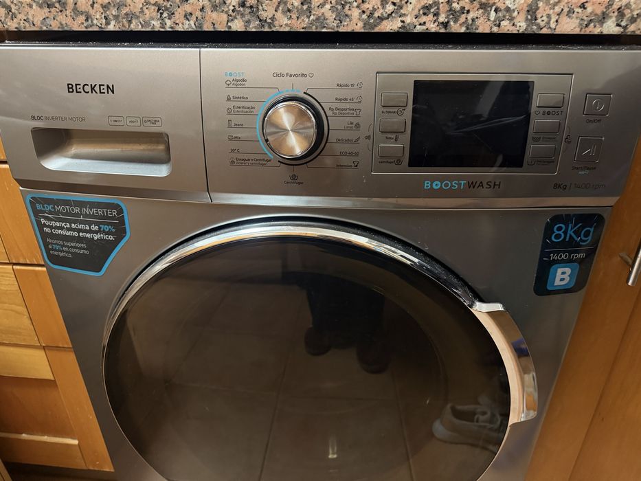 Máquina de Lavar Roupa - BECKEN Boostwash