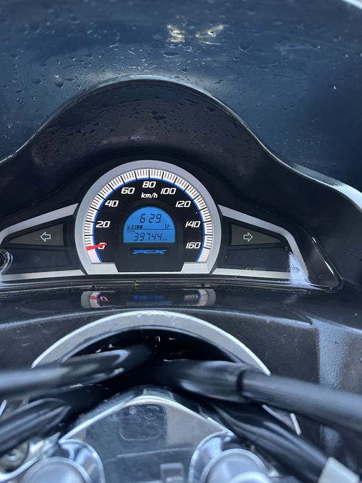 Pcx do ano 2015 bem estimada