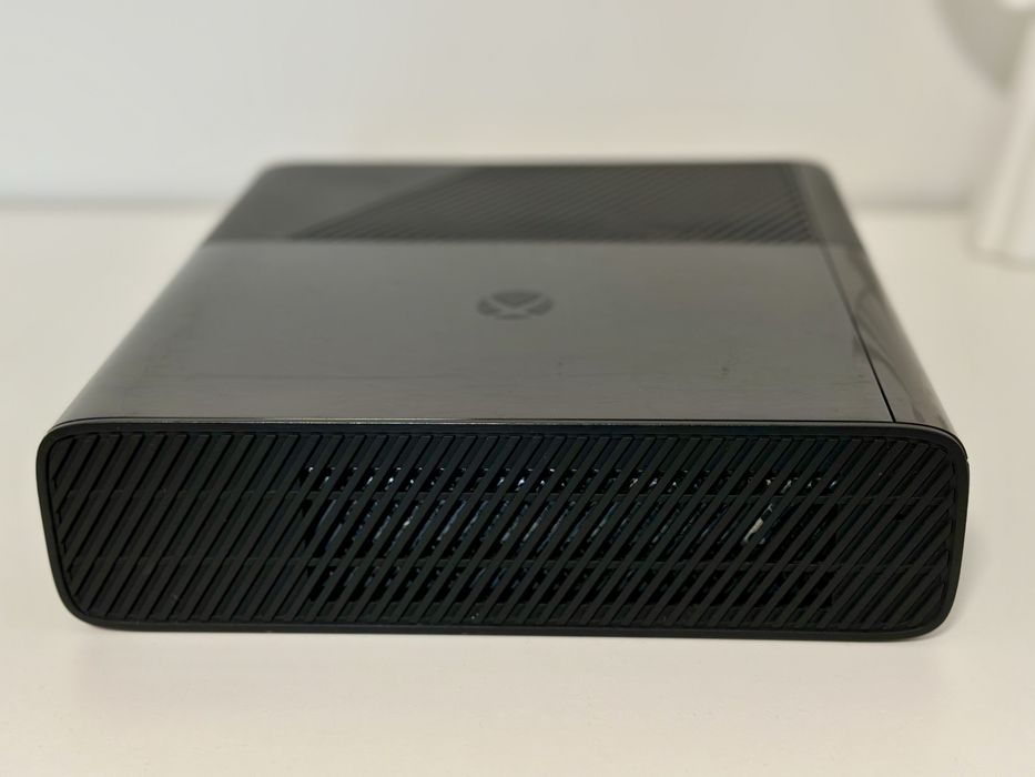 XBOX 360E 250gb Freeboot