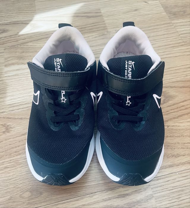 Кросівки Nike (розмір 30)