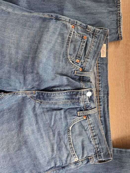 Jeansy meskie Levi's rozm 33/34