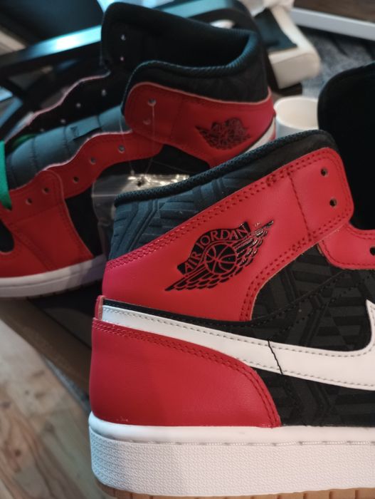 Air Jordan MID 1 Christmas