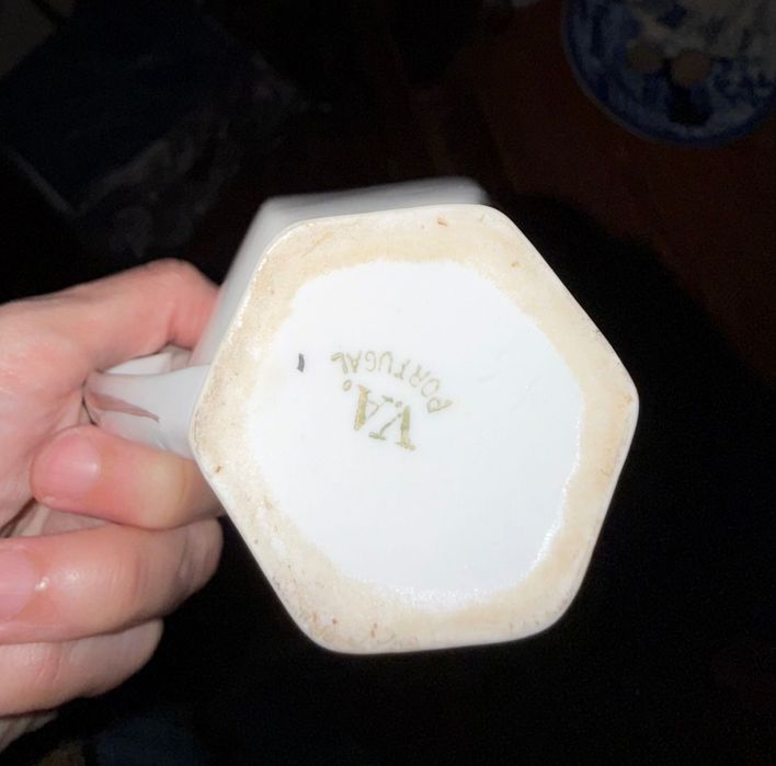 Serviço de café de 1922 a 1947 da Vista Alegre com 7 chávenas