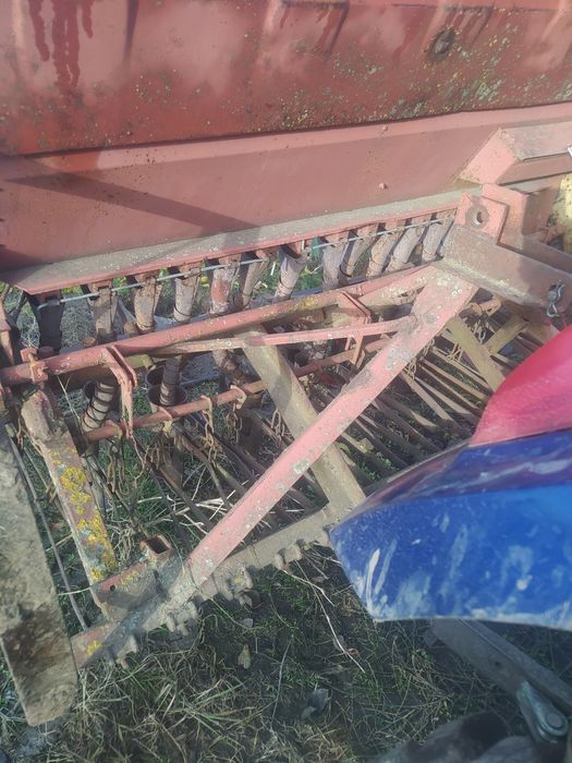 Зернова сіялка  на мінітрактор