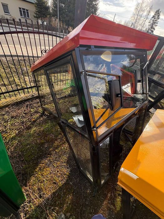 Kabina ciągnika C360 C360 błotniki maska