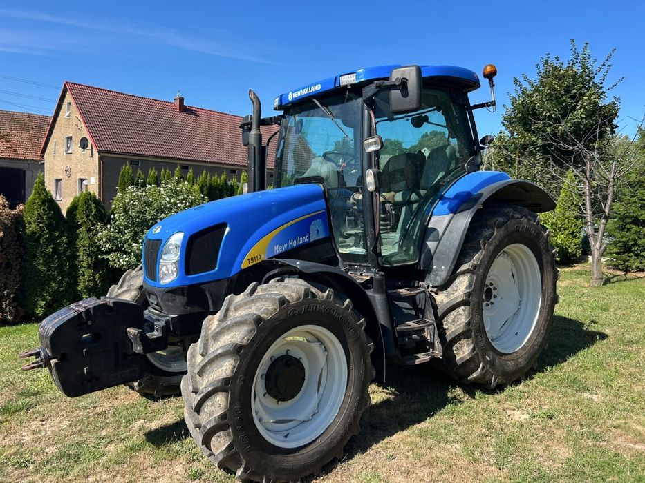 New Holland TS110A