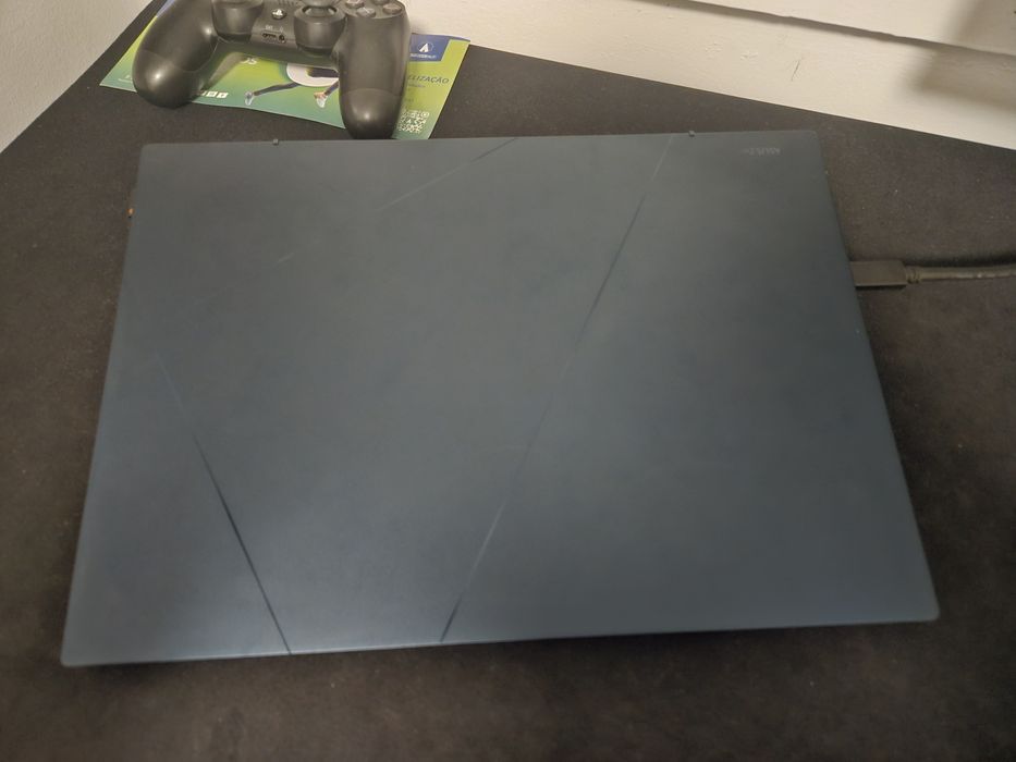 Asus Zenbook 14" I7-1360p 16GB