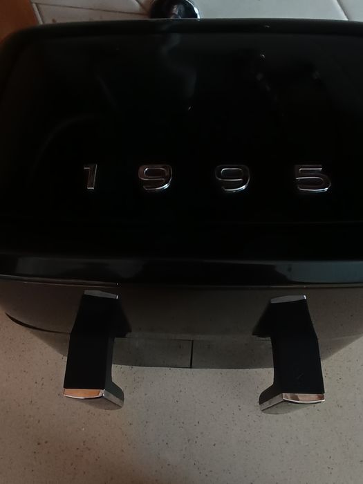 Airfryer 1995 preta