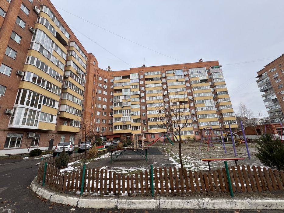 Продаж розширенного паркомісця! 23 м2!