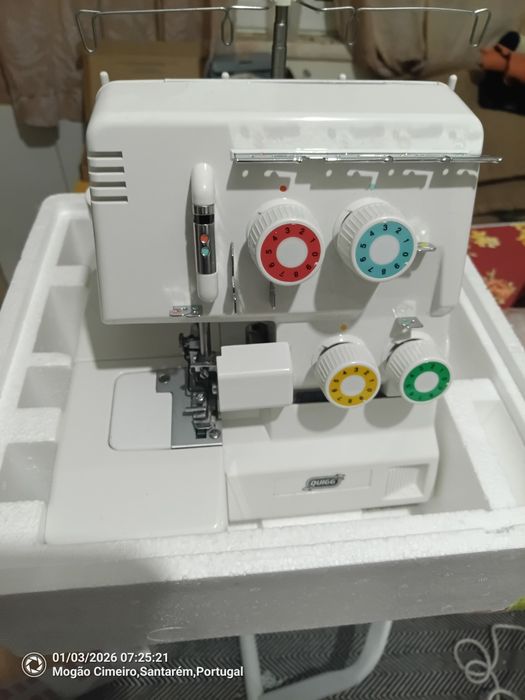 Máquina - corte e cose