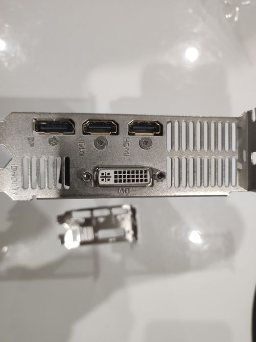 Placa gráfica GTX 750ti 2gb ddr5 low profile