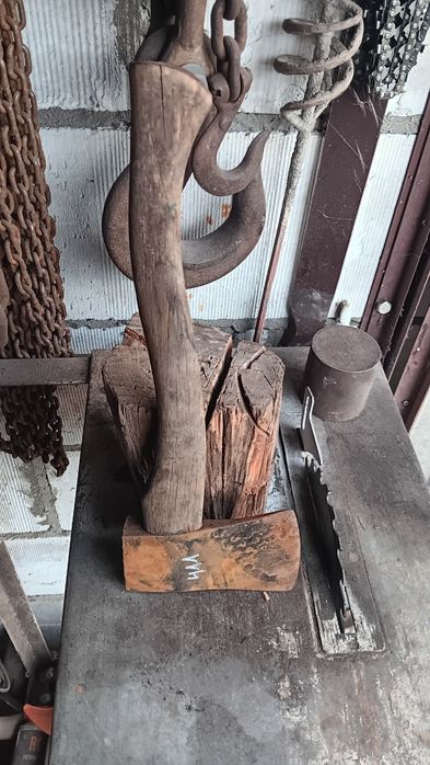 Stara siekiera  nr411