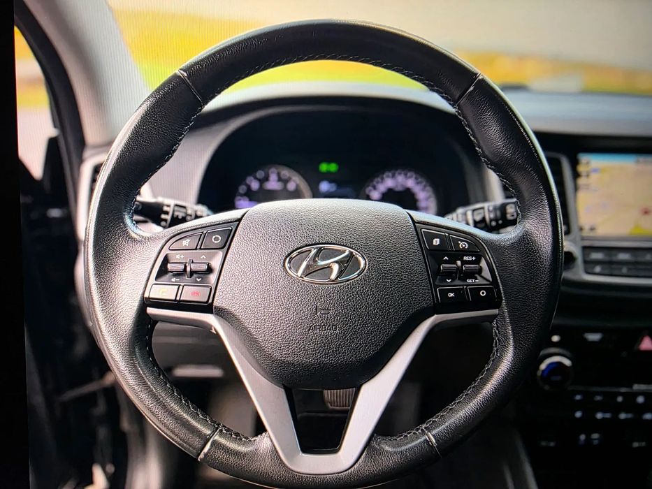 Hyundai Tucson Hyundai Tucson 2.0CRDI 184KM 4X4 automat  Full opcja bezwypadkowy