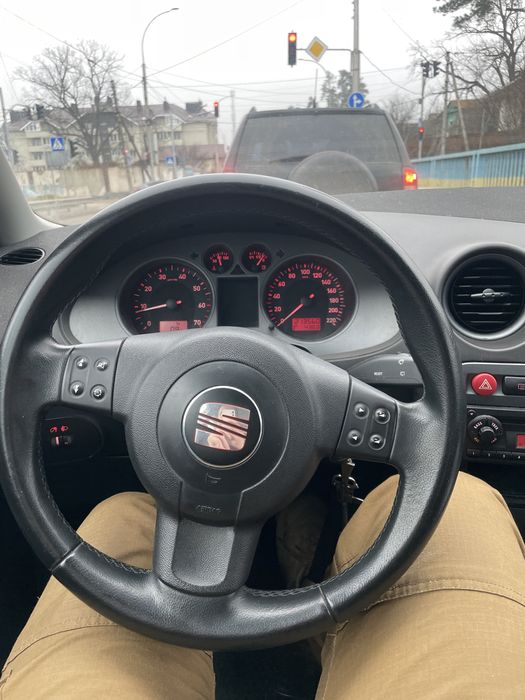 Seat ibiza 2008 купе