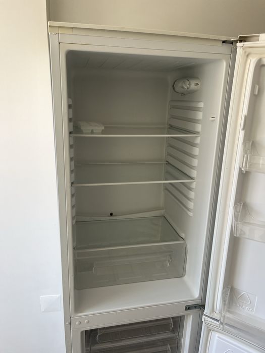 Frigorifico Combinado Becken ECO 260 A+