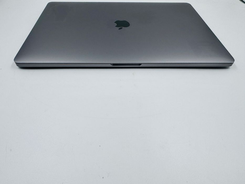 Apple Macbook Pro 16 2019 i9 32GB RAM 1TB SSD AMD 4GB IL6859
