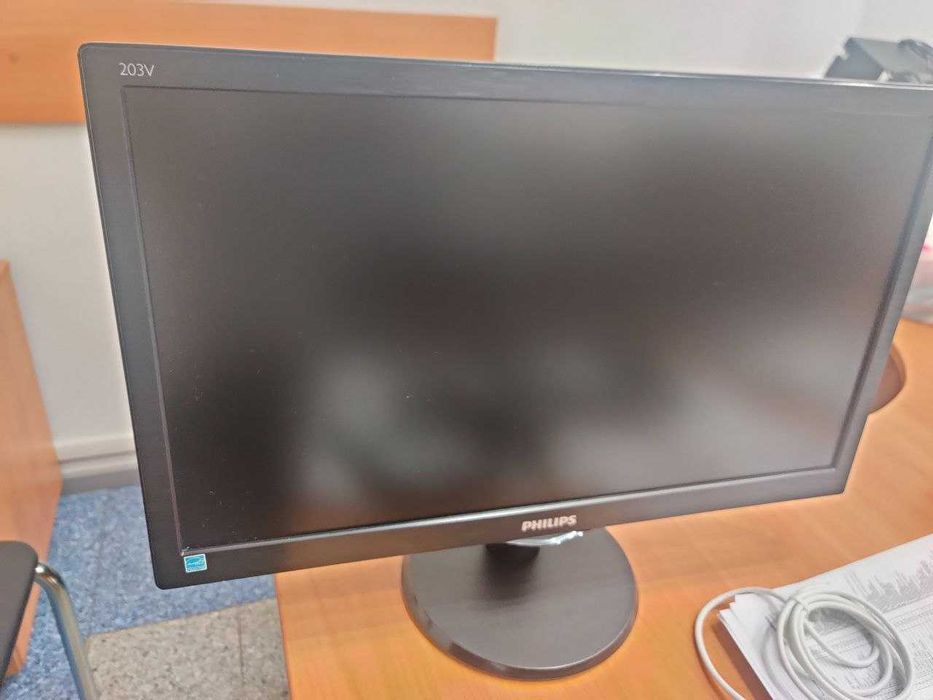 Монитор для компьютера Philips 203V5L  б.у.